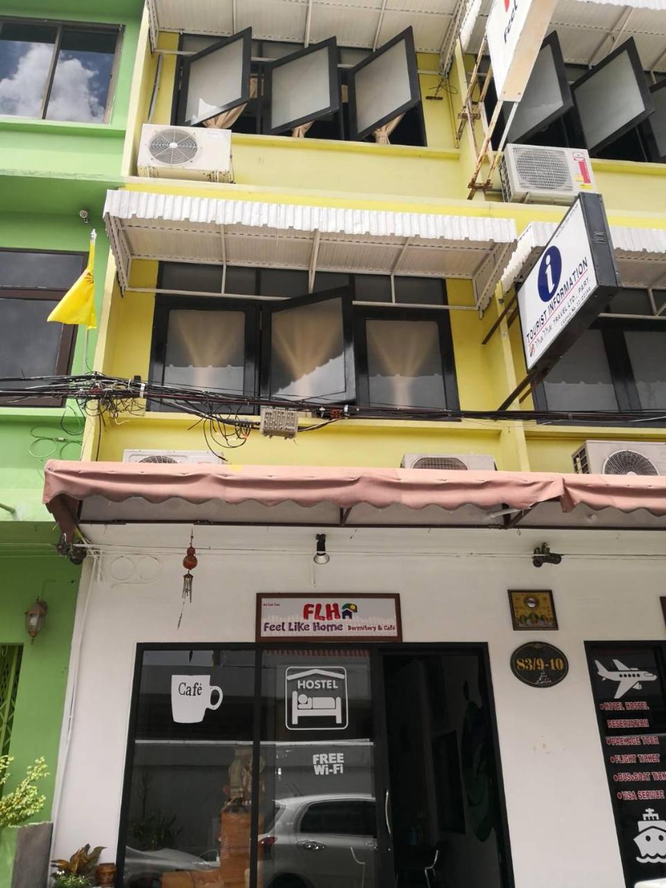 Feel Like Home Dormitory & Cafe Bangkok Esterno foto
